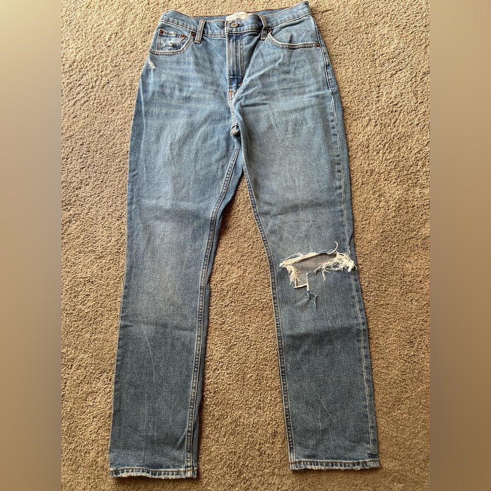 Abercrombie & Fitch The 90s Slim Straight Ultra High Rise Jean…27/4 Short